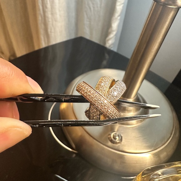 Cartier  Trinity model diamond rolling ring in 18 k white yellow and rose gold - Picture 6 of 7